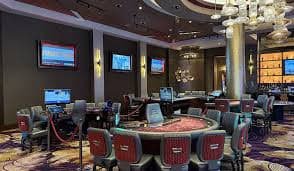Dashboard showing live football, casino, and slot categories